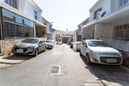 Entrada de casa de condomínio para alugar com 2 quartos, 83m² em Lagoinha, Belo Horizonte