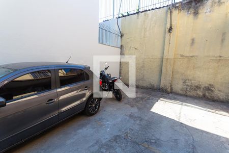 Garagem de casa de condomínio para alugar com 2 quartos, 83m² em Lagoinha, Belo Horizonte