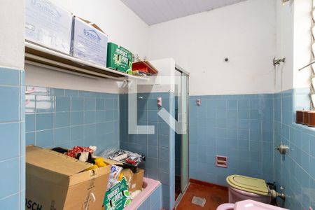 Casa à venda com 130m², 5 quartos e 3 vagas Casa à venda com 130m², 5 quartos e 3 vagasBanheiro 1