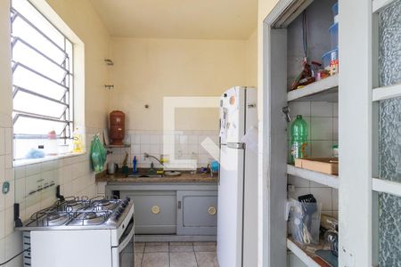 Casa à venda com 130m², 5 quartos e 3 vagas Casa à venda com 130m², 5 quartos e 3 vagasCozinha