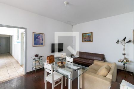 Sala de casa à venda com 5 quartos, 130m² em Taquaral, Campinas