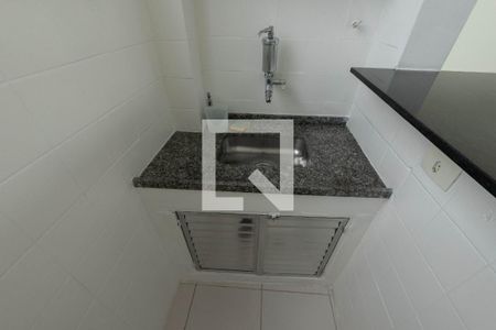 Cozinha de apartamento para alugar com 2 quartos, 51m² em Bela Vista, São Paulo