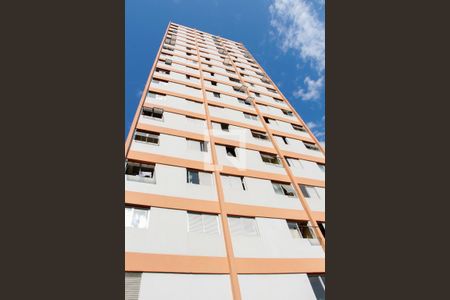 Apartamento à venda com 49m², 1 quarto e sem vaga Apartamento à venda com 49m², 1 quarto e sem vagaFachada