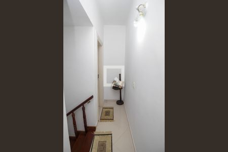 Casa à venda com 600m², 4 quartos e 1 vaga Casa à venda com 600m², 4 quartos e 1 vagaCorredor