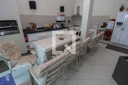 Casa à venda com 600m², 4 quartos e 1 vaga Casa à venda com 600m², 4 quartos e 1 vagaÁrea Gourmet