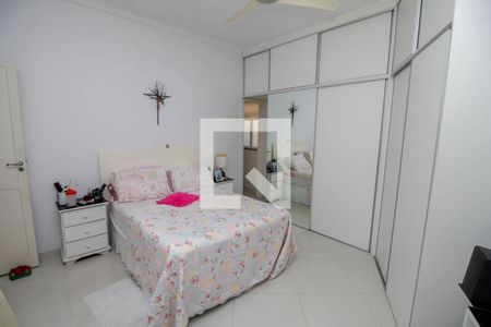 Casa à venda com 600m², 4 quartos e 1 vaga Casa à venda com 600m², 4 quartos e 1 vagaQuarto 1