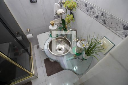 Casa à venda com 600m², 4 quartos e 1 vaga Casa à venda com 600m², 4 quartos e 1 vagaBanheiro 2