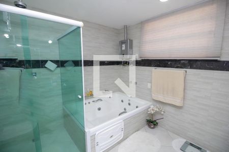 Casa à venda com 600m², 4 quartos e 1 vaga Casa à venda com 600m², 4 quartos e 1 vagaBanheiro do Quarto 1