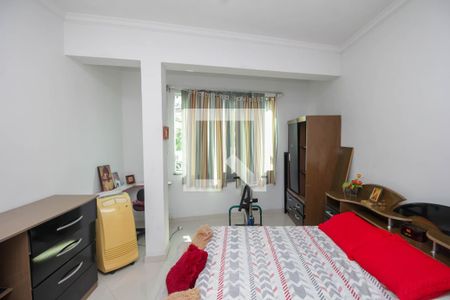 Casa à venda com 600m², 4 quartos e 1 vaga Casa à venda com 600m², 4 quartos e 1 vagaQuarto 4