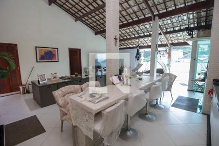 Casa à venda com 600m², 4 quartos e 1 vaga Casa à venda com 600m², 4 quartos e 1 vagaÁrea Gourmet