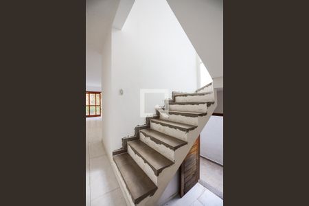 Apartamento para alugar com 135m², 2 quartos e 2 vagasEscada