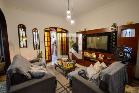 Casa de condomínio à venda com 340m², 4 quartos e 1 vagaSala