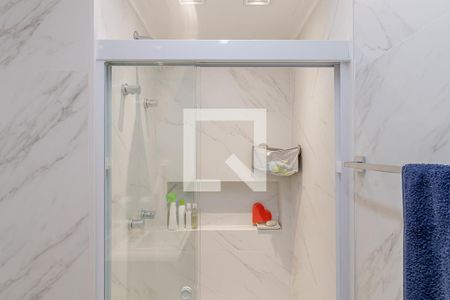 Apartamento à venda com 74m², 2 quartos e 2 vagasBanheiro 