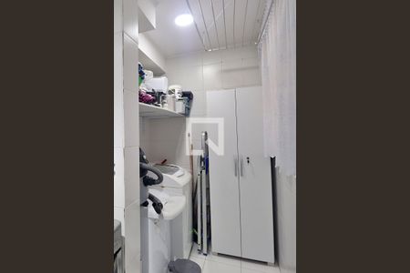Apartamento à venda com 62m², 3 quartos e 1 vagaÁrea de Serviço