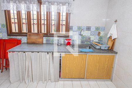 Casa à venda com 459m², 4 quartos e 4 vagasCozinha