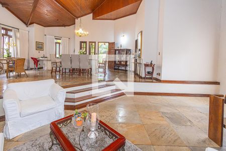 Sala de casa à venda com 4 quartos, 459m² em Paquetá, Belo Horizonte