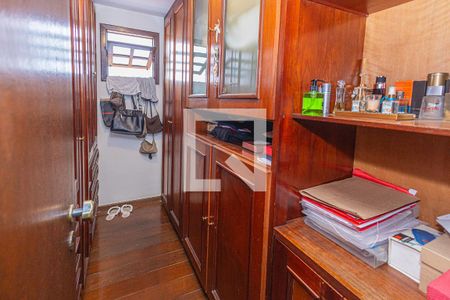 Casa à venda com 459m², 4 quartos e 4 vagasCloset