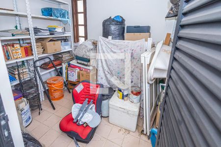 Casa à venda com 459m², 4 quartos e 4 vagasDCE completo
