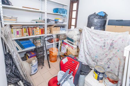 Casa à venda com 459m², 4 quartos e 4 vagasDCE completo