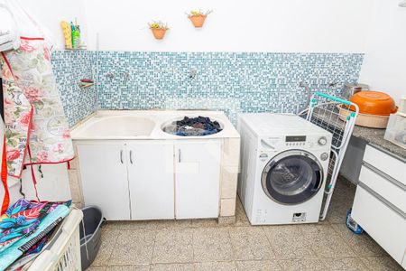 Casa à venda com 459m², 4 quartos e 4 vagasÁrea de serviço