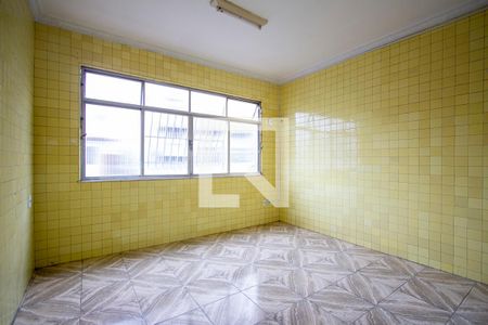 Casa para alugar com 90m², 2 quartos e 6 vagasCozinha