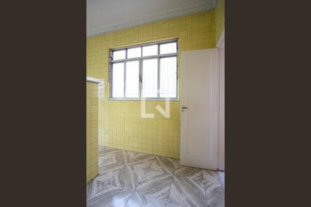 Casa para alugar com 90m², 2 quartos e 6 vagasCozinha