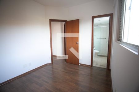 Apartamento à venda com 90m², 3 quartos e 1 vagaSuite