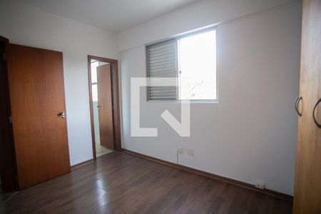 Apartamento à venda com 90m², 3 quartos e 1 vagaSuite 
