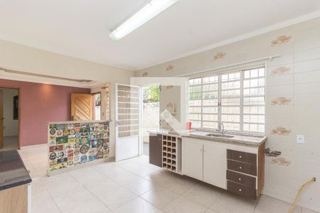 Casa para alugar com 85m², 2 quartos e 2 vagas Casa para alugar com 85m², 2 quartos e 2 vagasCozinha
