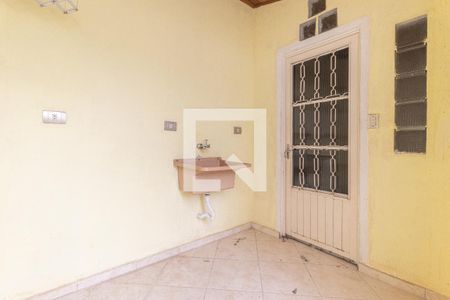 Casa para alugar com 85m², 2 quartos e 2 vagas Casa para alugar com 85m², 2 quartos e 2 vagasÁrea de Serviço