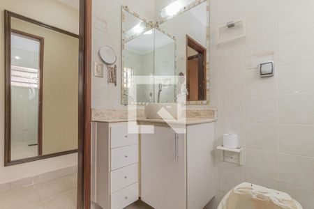 Casa para alugar com 85m², 2 quartos e 2 vagas Casa para alugar com 85m², 2 quartos e 2 vagasBanheiro