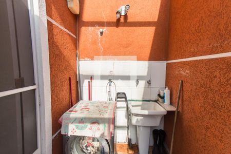 Casa à venda com 72m², 2 quartos e 2 vagas Casa à venda com 72m², 2 quartos e 2 vagasÁrea de Serviço