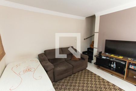 Casa à venda com 72m², 2 quartos e 2 vagas Casa à venda com 72m², 2 quartos e 2 vagasSala