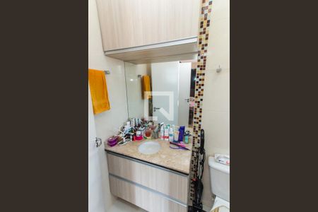 Casa à venda com 72m², 2 quartos e 2 vagas Casa à venda com 72m², 2 quartos e 2 vagasBanheiro da Suíte 2