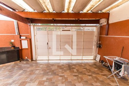 Casa à venda com 72m², 2 quartos e 2 vagas Casa à venda com 72m², 2 quartos e 2 vagasGaragem