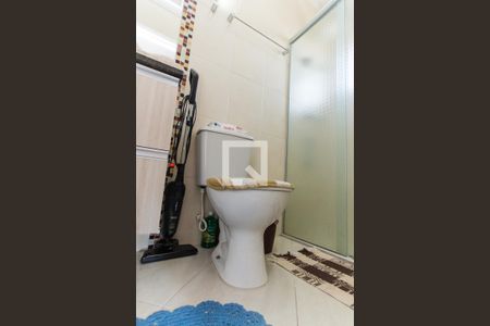 Casa à venda com 72m², 2 quartos e 2 vagas Casa à venda com 72m², 2 quartos e 2 vagasBanheiro da Suíte 2