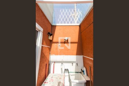 Casa à venda com 72m², 2 quartos e 2 vagas Casa à venda com 72m², 2 quartos e 2 vagasÁrea de Serviço