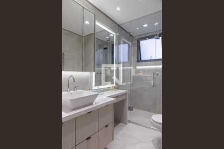 Apartamento à venda com 3 quartos, 168m² em Vila Nova Conceição, São Paulo