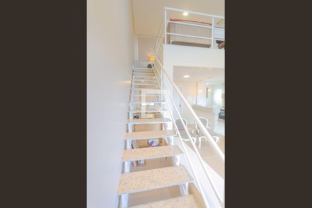 Apartamento para alugar com 86m², 1 quarto e 2 vagasEscada