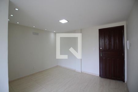 Sala de apartamento para alugar com 1 quarto, 39m² em Tanque, Rio de Janeiro
