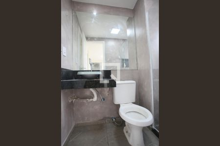 Banheiro de apartamento à venda com 1 quarto, 39m² em Tanque, Rio de Janeiro