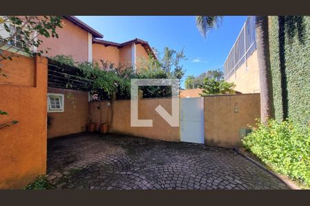 Fachada de casa de condomínio à venda com 4 quartos, 400m² em Vila Progredior, São Paulo