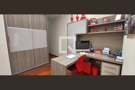 Casa à venda com 298m², 3 quartos e 6 vagasSaleta