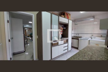 Casa à venda com 298m², 3 quartos e 6 vagasCozinha