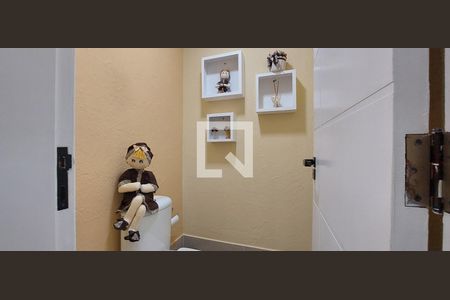 Casa à venda com 298m², 3 quartos e 6 vagasBanheiro