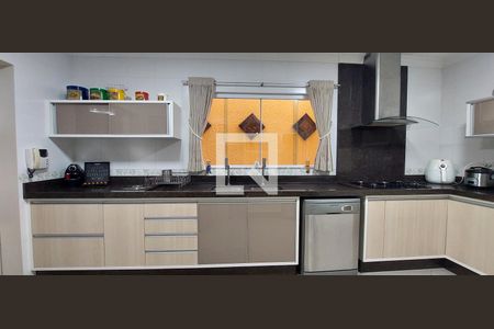 Casa à venda com 298m², 3 quartos e 6 vagasCozinha