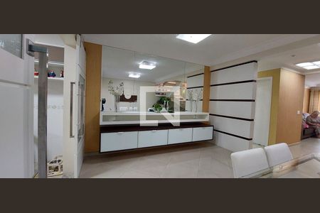 Casa à venda com 298m², 3 quartos e 6 vagasSala de Jantar