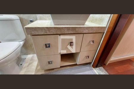 Casa à venda com 298m², 3 quartos e 6 vagasQuarto 2