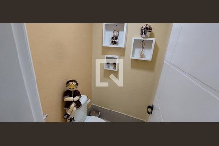 Casa à venda com 298m², 3 quartos e 6 vagasBanheiro