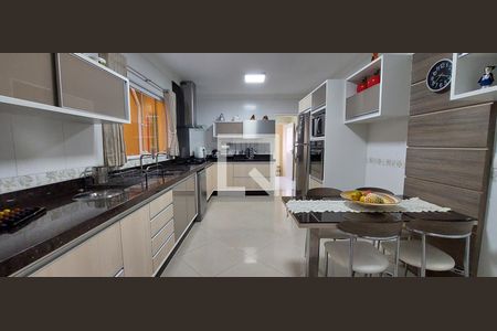 Casa à venda com 298m², 3 quartos e 6 vagasCozinha